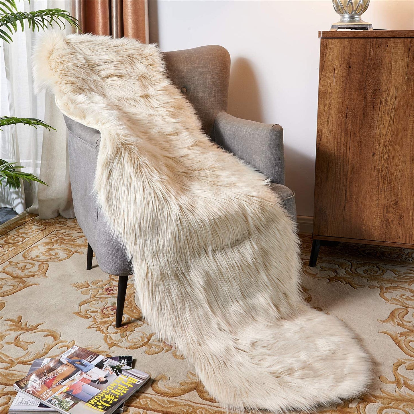 Ultra Soft Fluffy Rugs Faux Fur Rug Chair Cover Seat Pad Fuzzy Area Rug for Bedroom Floor Sofa Living Room (2 X 6 Ft Sheepskin, Beige)